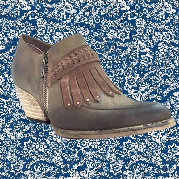 Tan Distressed Fringe Pointy Toe Boho Booties - Picture 7 of 8